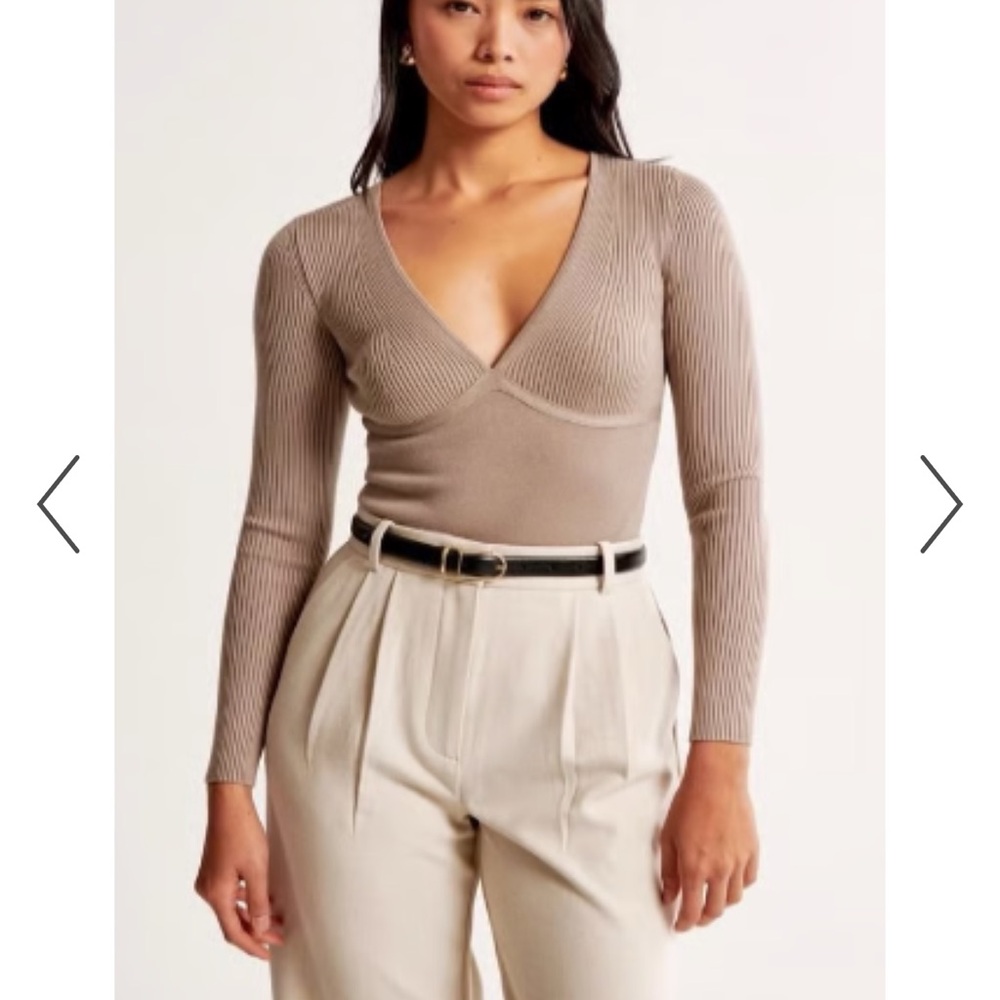 Abercrombie & Fitch V-Neck Ribbed Bodysuit - Taupe